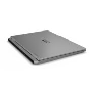 Lenovo LOQ 17IRX10 با درب بسته