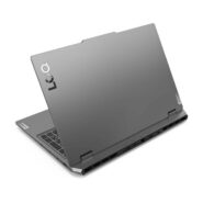 نمای سه‌ربع پشت Lenovo LOQ 15IRX9، 15IAX9 و 15ARP9 روی پس‌زمینه سفید